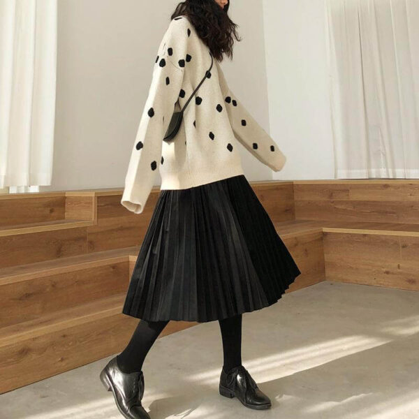 Váy xếp ly nữ tính