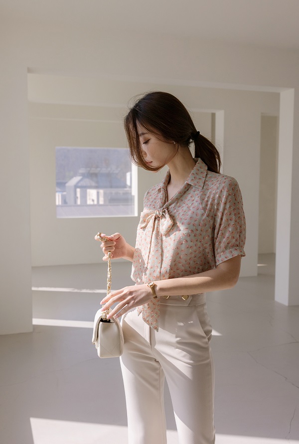 Những style công sở Hàn Quốc phải phù hợp với nhiều vóc dáng giúp nàng tự tin vào bản thân