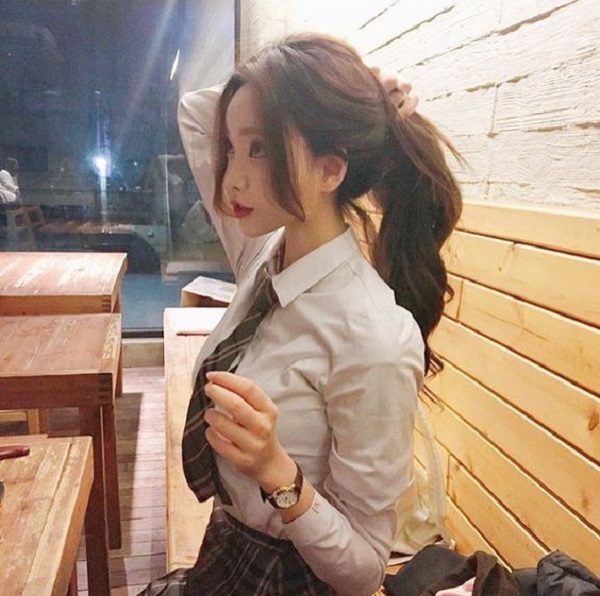 Công thức nhuộm tóc màu nâu socola trên nền tóc 3 khúc