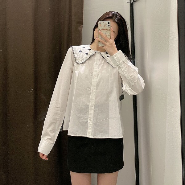 Áo sơ mi trắng nữ hoa dài form rộng