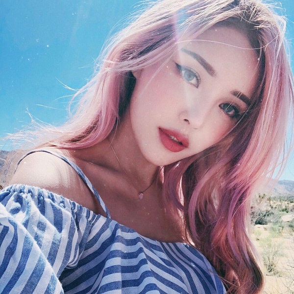 Tóc màu hồng