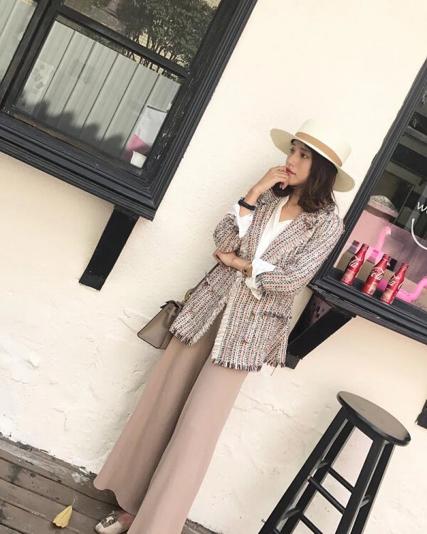Phối áo dạ tweed với quần ống rộng