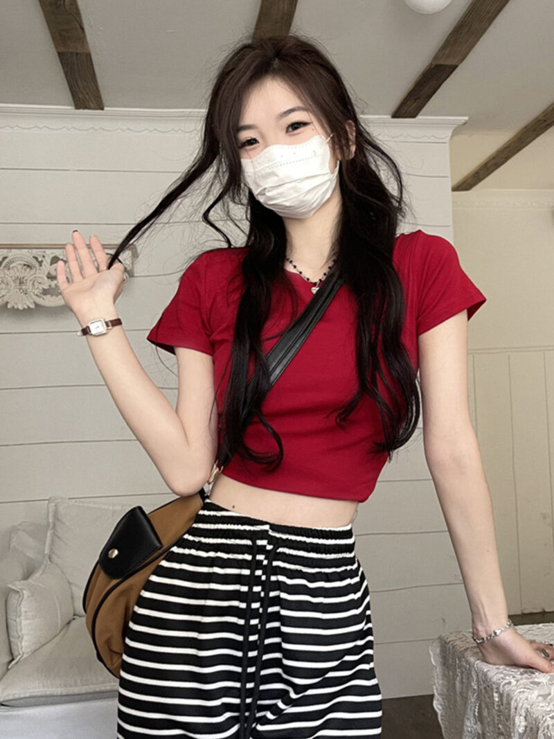 Áo croptop nữ cổ tròn ôm body trơn ngắn tay chất thun gân form basic đủ màu TRẮNG/ĐEN/ĐỎ/NÂU - A0111T - Ảnh 1 màu Đỏ