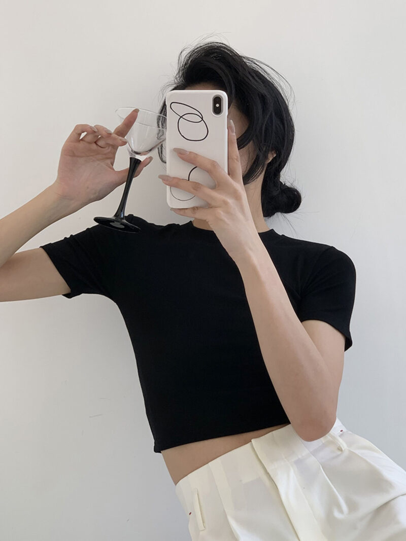 Áo croptop nữ cổ tròn ôm body trơn ngắn tay chất thun gân form basic đủ màu TRẮNG/ĐEN/ĐỎ/NÂU - A0111T - Ảnh 2 màu Đen