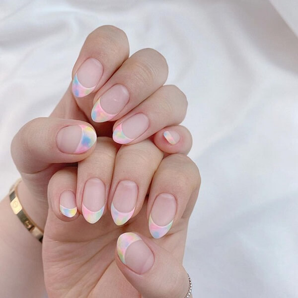 Mẫu móng tay mùa hè gradient phá cách - Ảnh 2