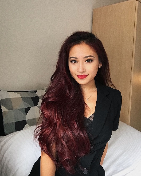 Tóc màu đỏ tím