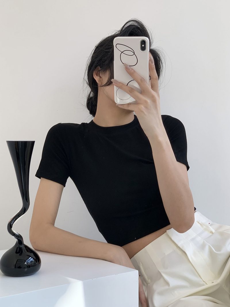 Áo croptop nữ cổ tròn ôm body trơn ngắn tay chất thun gân form basic đủ màu TRẮNG/ĐEN/ĐỎ/NÂU - A0111T - Ảnh 1 màu Đen